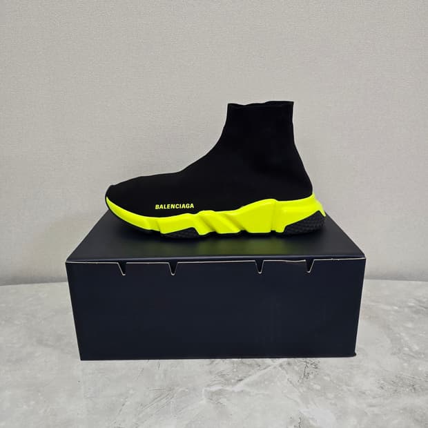 발렌시아가 스피드러너 스니커즈 신발 42사이즈 270 275 형광 판매