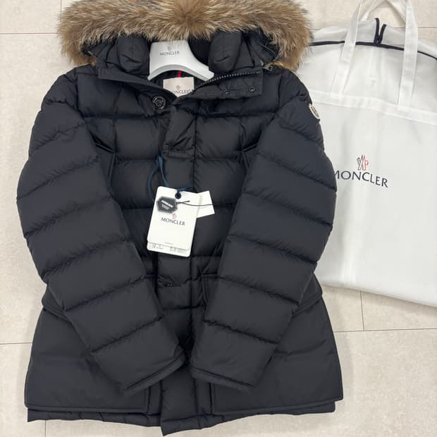 시착 새상품) 23fw 몽클레어 클루니 블랙 3 사이즈 판매