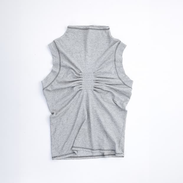 울리카상투스 Pintuck highneck top 