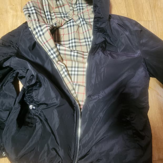 버버리 리버시블 바람막이 l사이즈