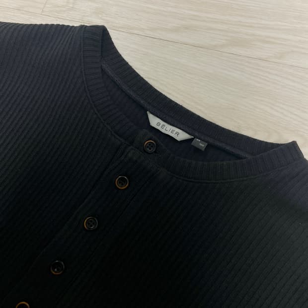 (100) 벨리에 딥 헨리넥 차콜 그레이