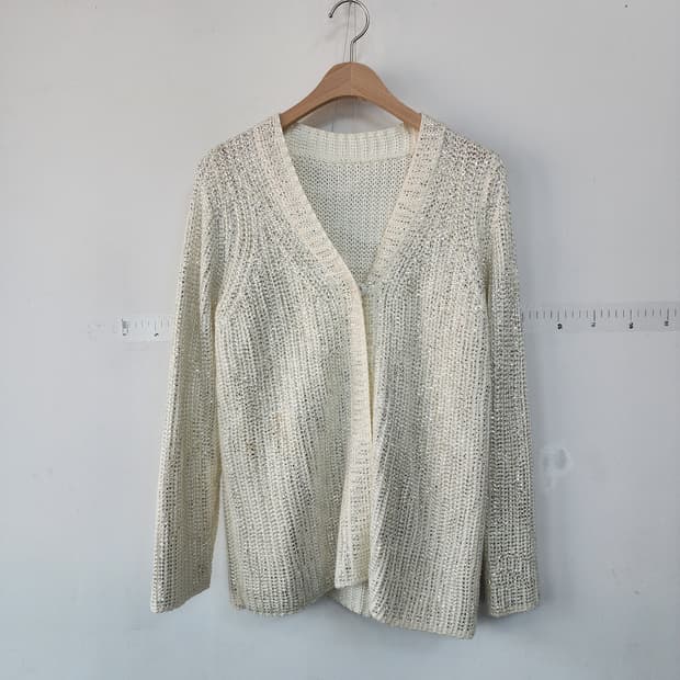 명품 올 큐빅 브이넥 니트 가디건