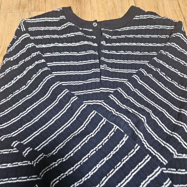 포커페이스 케이블 헨리넥 니트 네이비