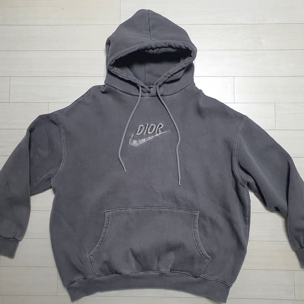 나이키 디올 콜라보 피그먼트 기모후드티