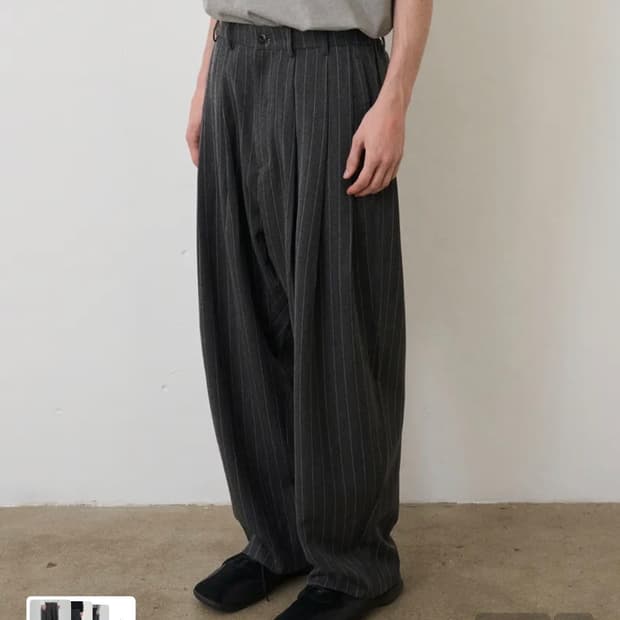 노운 wide tapered pants (stripe charcoal)