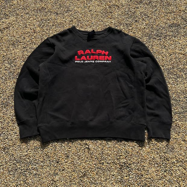 폴로 진스 블랙 스펠로고 맨투맨