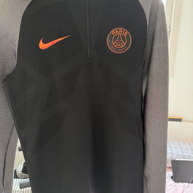 나이키 psg 트레이닝탑