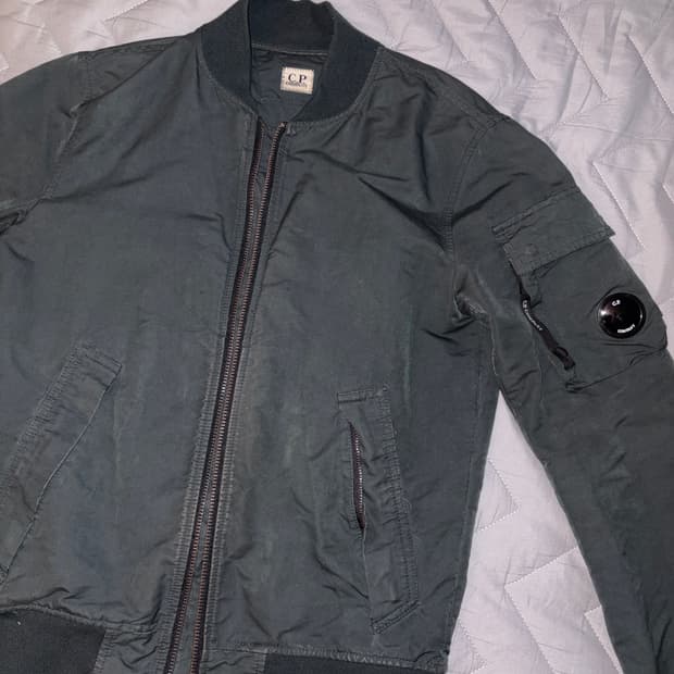 cp컴퍼니 사이드 포켓 블루종