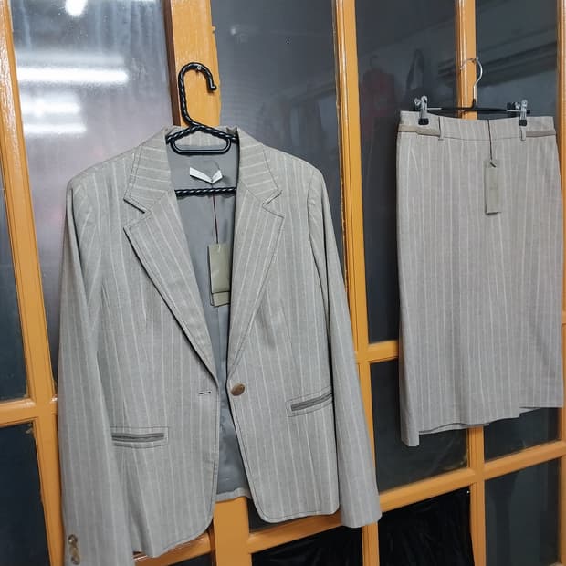 데코 여성 미사용 정장세트