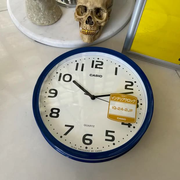 벽시계 wall clock