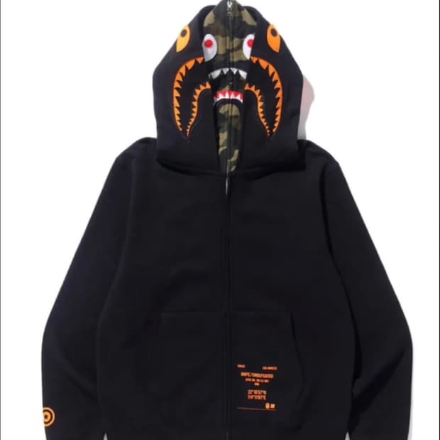 베이프X언리밋 콜라보 더블샤크 후드집업