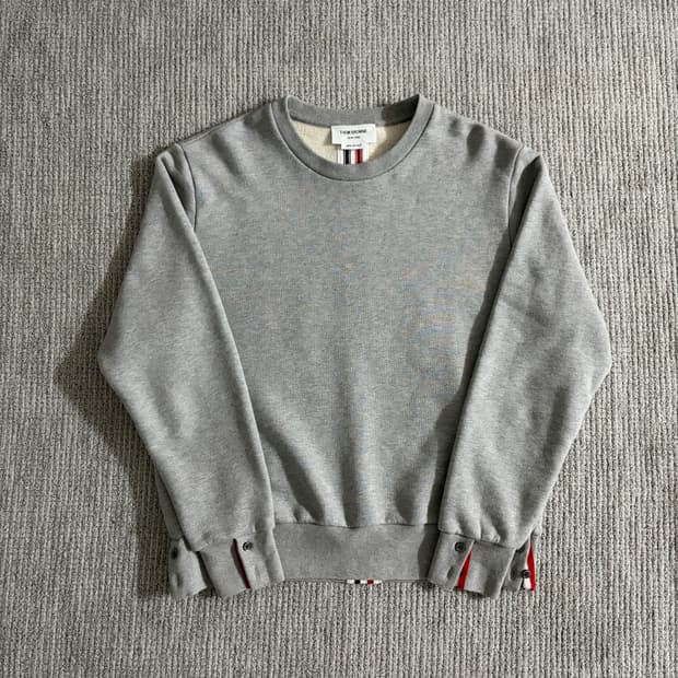 (새상품급, 2) 톰브라운 백삼선 맨투맨 