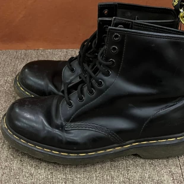 닥터마틴 1460 8홀워커