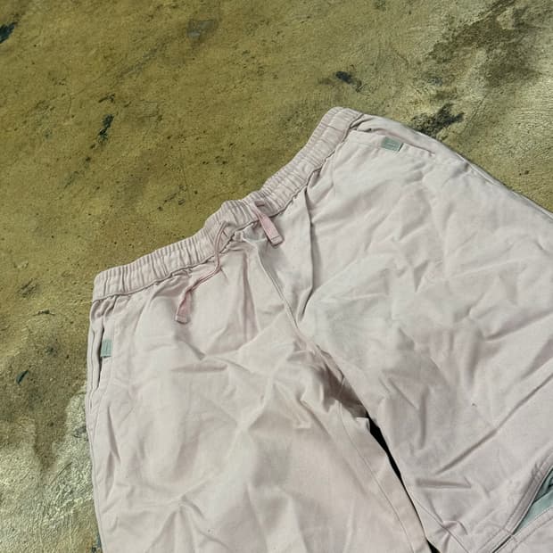 [정품] 헬로키티 딸기우유 핑크 조거팬츠