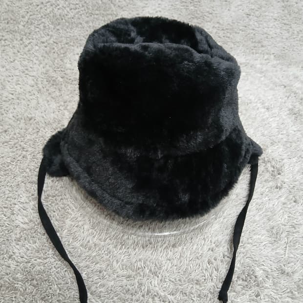 풀란미아 Fur 귀돌이털모자 블랙 버킷햇 새제품