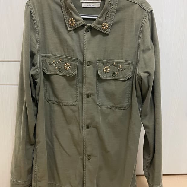 레미 릴리프(Remi Relief) 스터드 밀리터리 셔츠 XXL