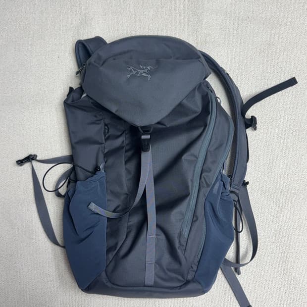 아크테릭스 맨티스20 그래파이트