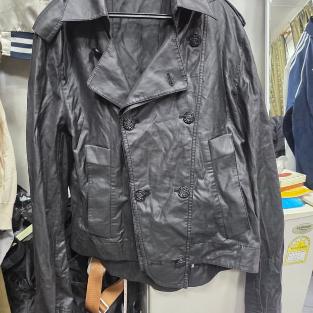 우영미 블랙코팅자켓