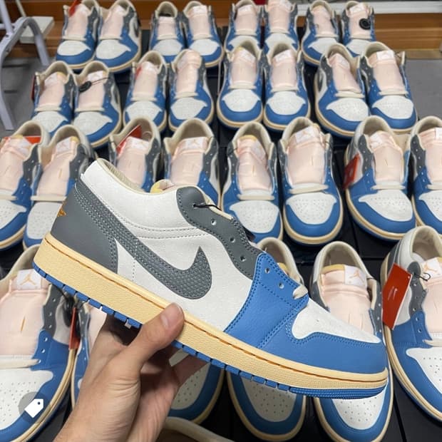 일본 나이키 에어 조던 1 로우 SE 도쿄 96 275mm 5회미만착용