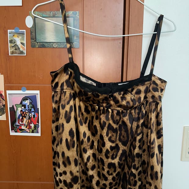 돌체앤가바나 호피 슬리브리스