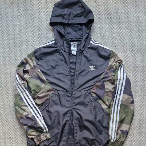 아디다스 카모 삼선 윈드브레이커 L