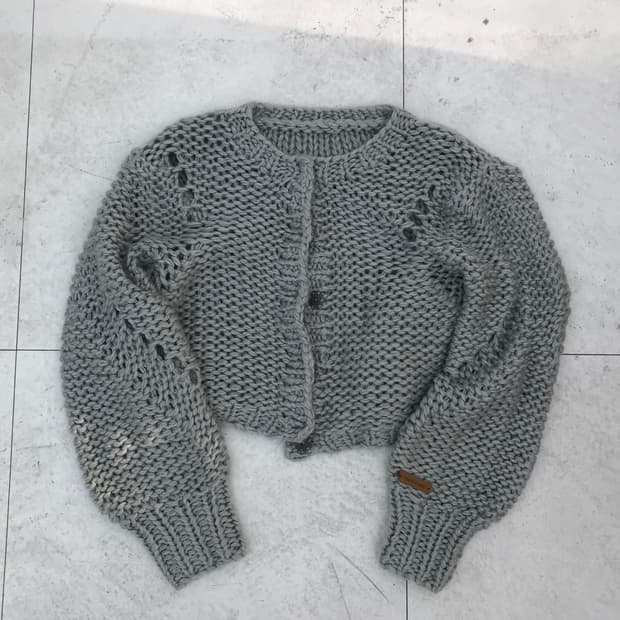 그레이 크롭 니트 가디건