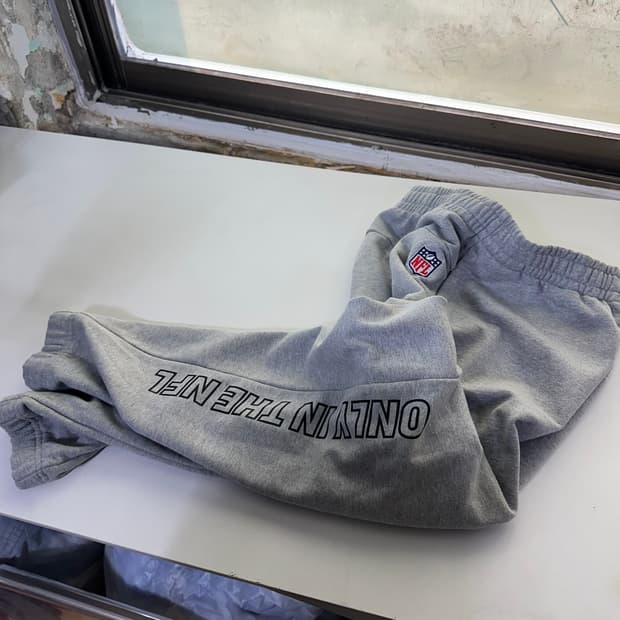 M NFL 루즈핏 그레이 밴딩 스웻 조거팬츠