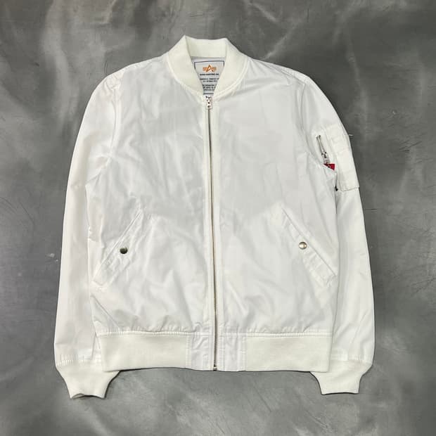  알파인더스트리 화이트 ma-1 y14959