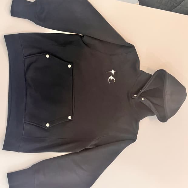 떠그클럽 아머후드