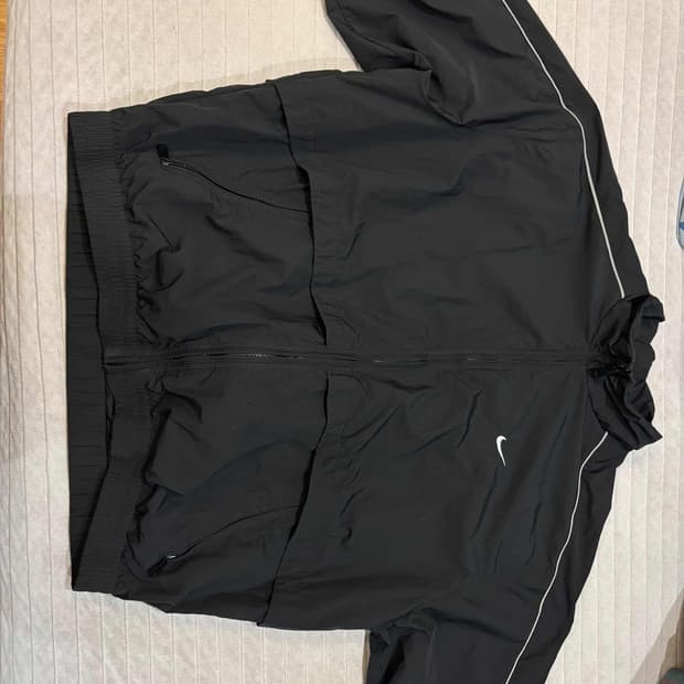 나이키바람막이 팔아요