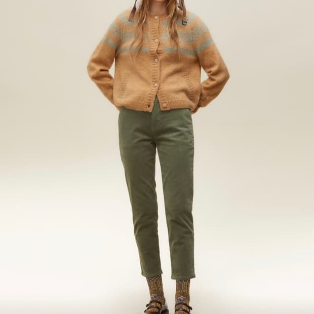 써스데이아일랜드 눈꽃 자가드 가디건