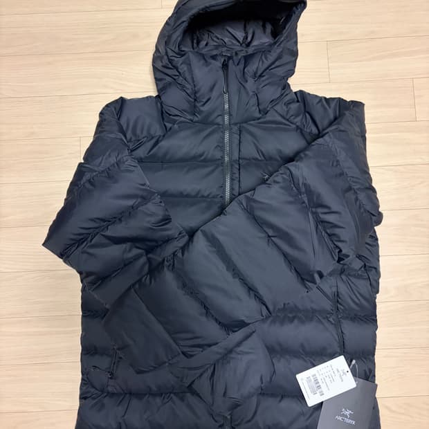 [새상품] 아크테릭스 토륨 후디 블랙 사이즈 M 팔아요!(정가)