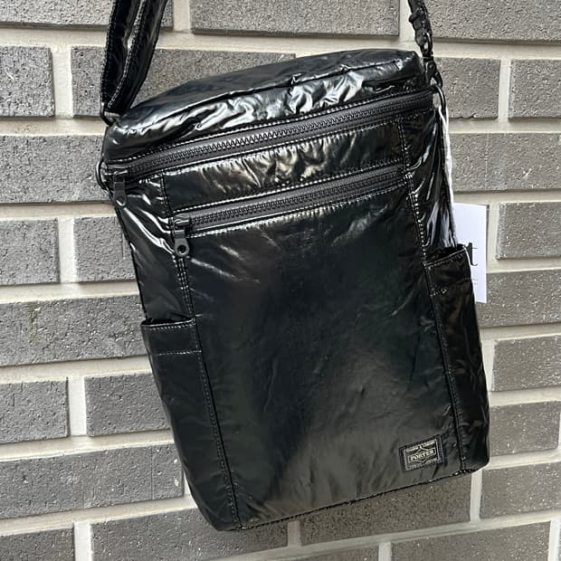 PORTER 포터 글로시 크로스백 블랙