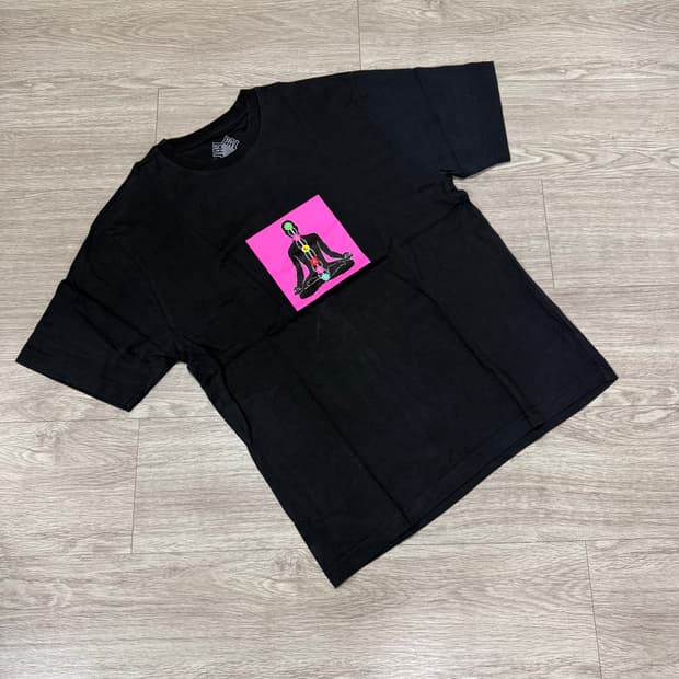 팔라스 명상 티셔츠