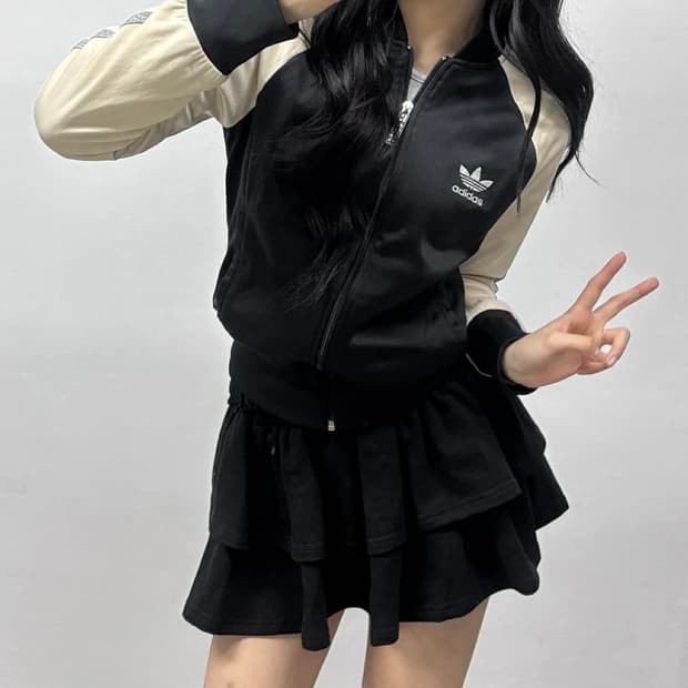 아디다스 아이보리 블랙 배색 걸즈 트랙탑 희귀져지(95)