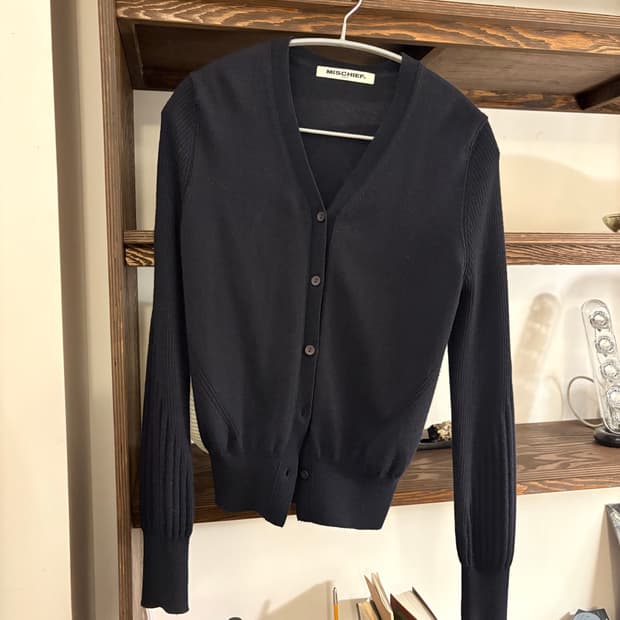 미스치프 브이넥 가디건