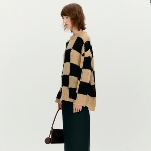 The open product 더오픈프로덕트 체크보드 니트