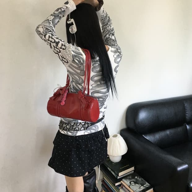 히스테릭 글래머 스네이크 롱슬리브