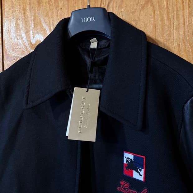 버버리 하우스체크 가죽 바시티 자켓 