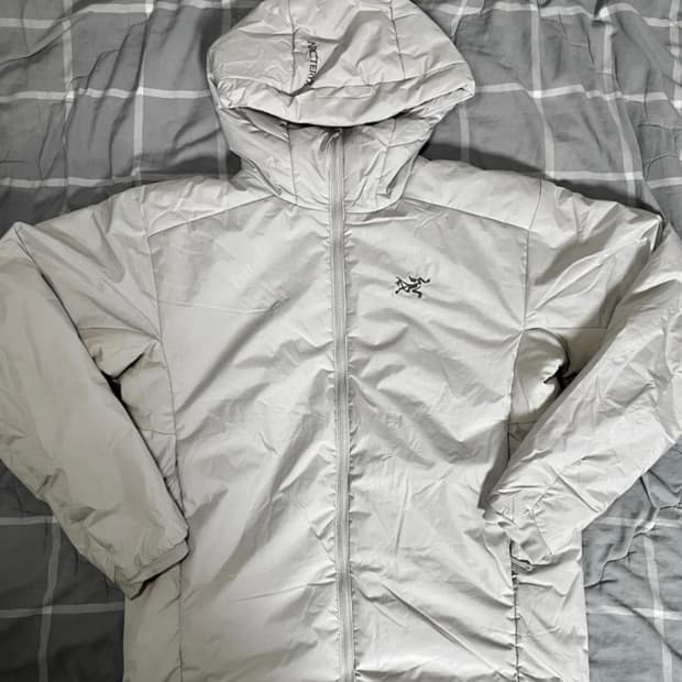 아크테릭스 아톰 후디