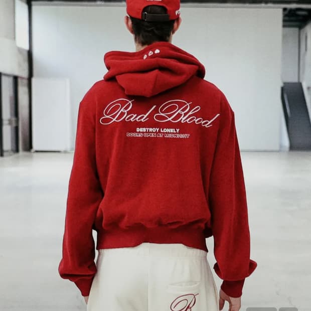 배드블러드 후드집업 레드
