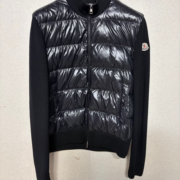 몽클레어 김현우 니트패딩 블랙 유광L