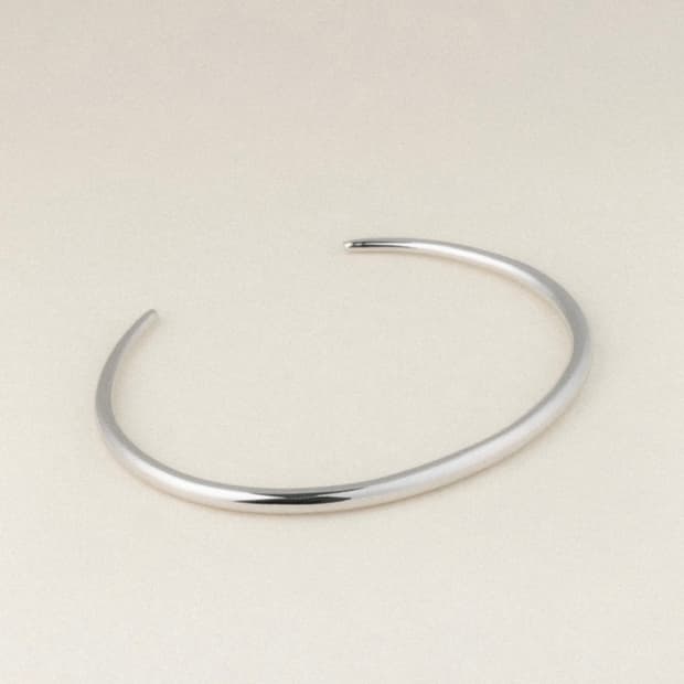 럽오브더부쉬 Crescent cuff 뱅글