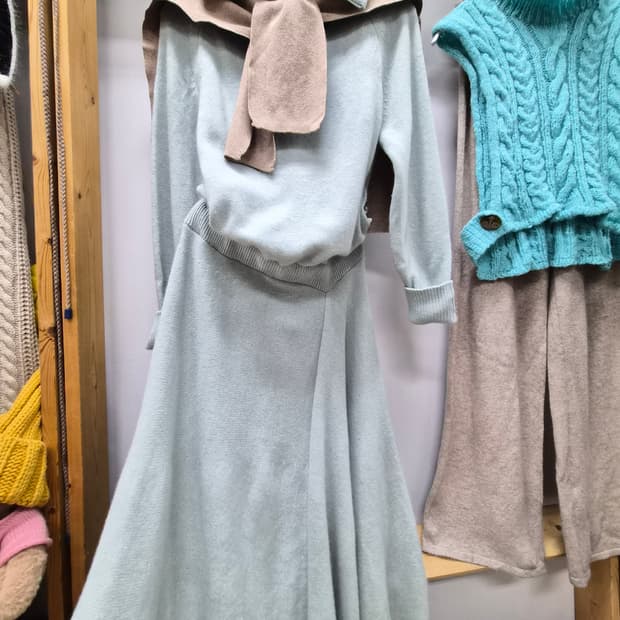 캐시미어 언발 민트 니트 원피스