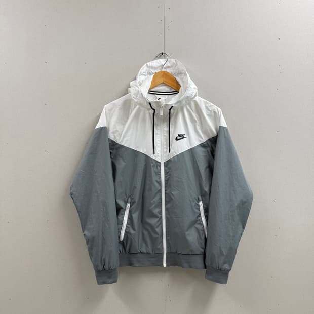 남성 S / 나이키 윈드러너 바람막이 그레이/화이트