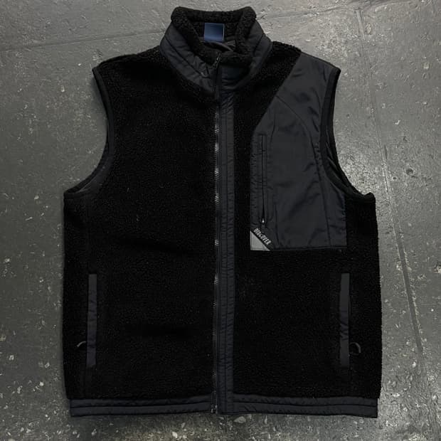 100 디스커버리 후리스 조끼 