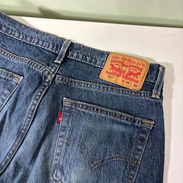 32 리바이스511 중청 슬림스트레이트 데님팬츠