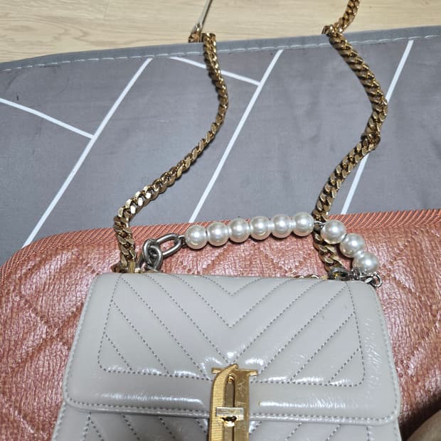 제이에스티나 가방