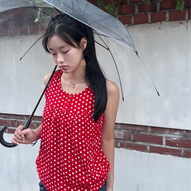 레드 도트 헨리넥 롱 슬리브리스