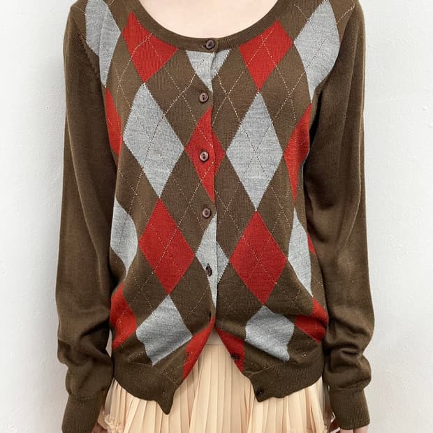 프레피 아가일 버튼 가디건